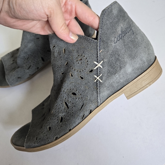 Coolway Nelia Grey Suede Laser Cut Leather Peep Toe Booties sz 40 US8 - Picture 2 of 5